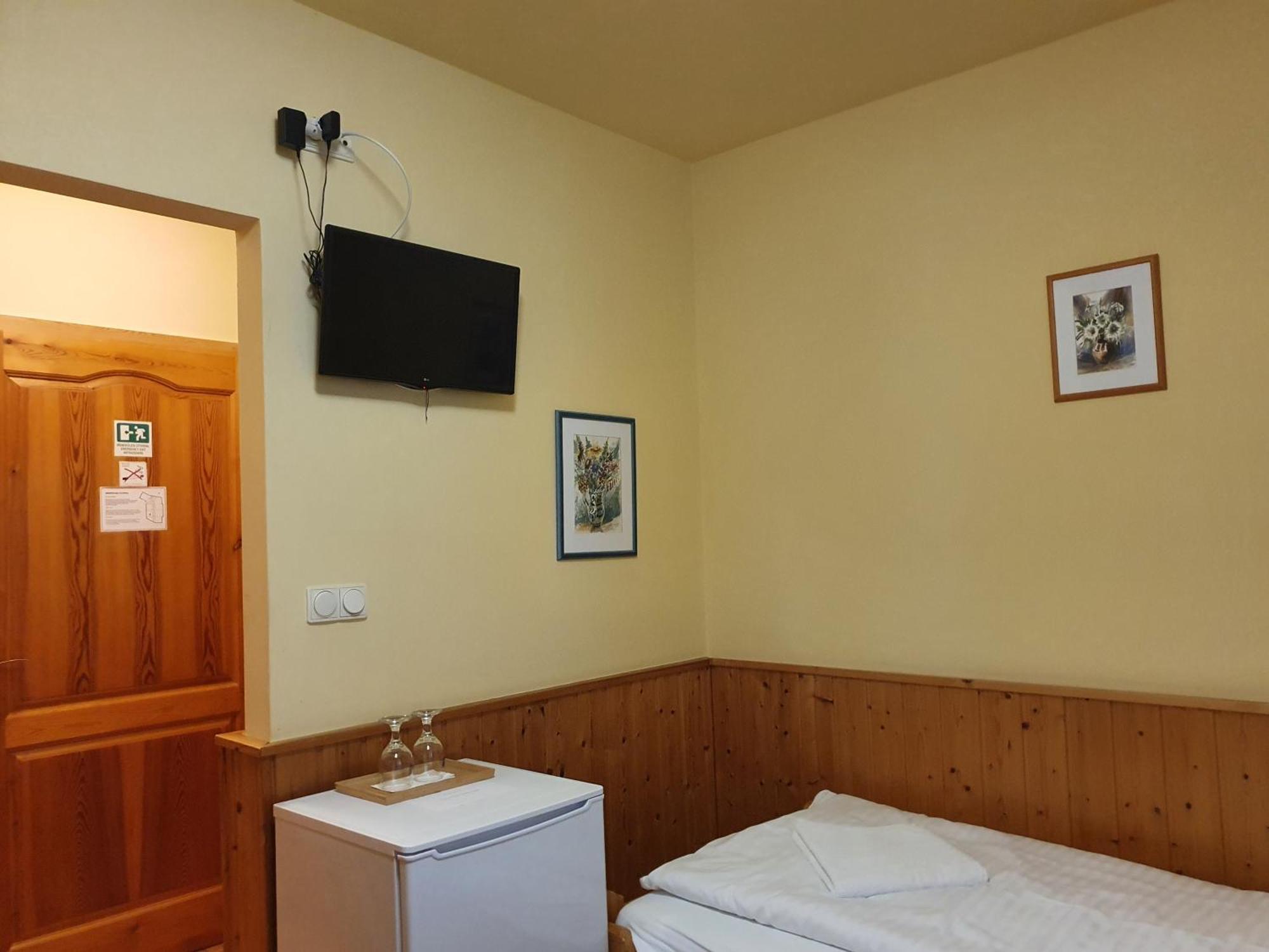 Bozi Rozi Panzio Hotel Fertőboz Cameră foto